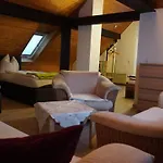 Schoene Aussicht B&B 우징겐