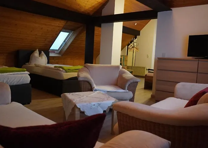 Schoene Aussicht Bed & Breakfast Usingen